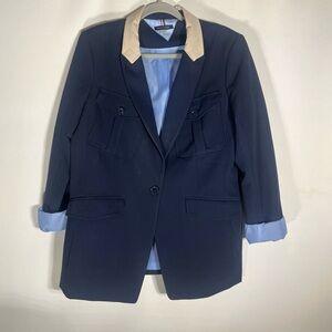 Tommy Hilfiger Navy Blazer with Beige Collar Accents and Signature Striped Cuffs